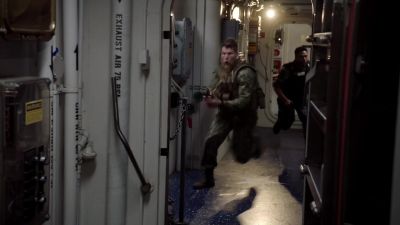 Look! There he is! Stop right there! - The Last Ship