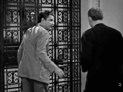 Look, there's an extension wire. - The Man They Could Not Hang