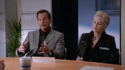 Look, these interrogations
can be very impersonal, - Murderville
