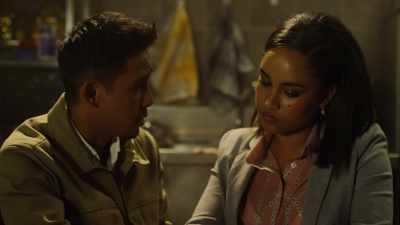 Look, um, there is something
i need to tell you. - Deep Blue Sea 2