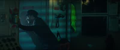 Look what I found in the hold. - Independence Day: Resurgence