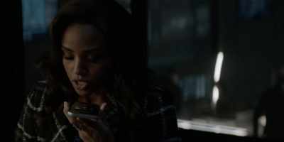 Look. While you were in the jail, - Batwoman