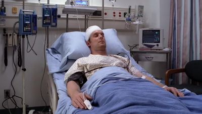 Look who's here. - Six Feet Under