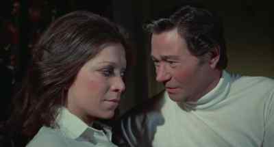 Look, we won't be bothered
with the kid anymore. - Holiday on the Buses
