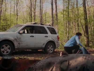 - Look, if you cut through
that -- that deer trail, - In a Violent Nature