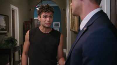 LOOK, YOU DON'T NEED
TO LET ME IN THERE, - Tyler Perry's The Oval