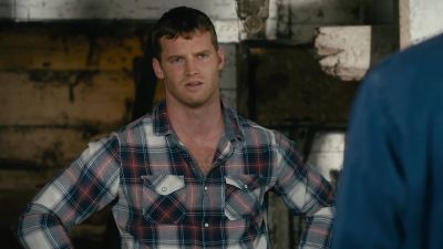 Look, if your pee isn't clear,
you're not hydrated. - Letterkenny