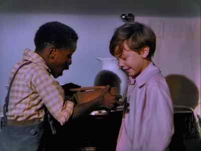 - Looka here! I brung you sumpin!
- Oh, he's beautiful! - Song of the South