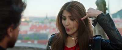 Looking deep into your
eyes I made a vow... - Jab Harry Met Sejal
