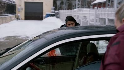 - Looks like they found
the tracker. - Chicago P.D.