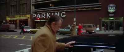 - Looks like it might rain, Murray.
- Could be, sir. - Omen II: Damien