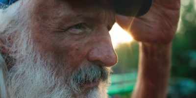 Looks like someone needs a shave.
And a haircut. - Tremors: Shrieker Island