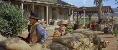 - Looks like they're pulling out.
- Don't bet on it. - The Comancheros