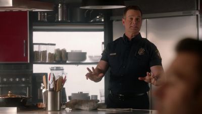 Looks like we're ordering in. - 9-1-1