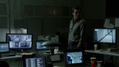 Looks like we're the night shift. - Homeland