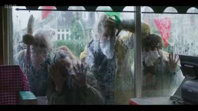- Looks pristine.
- Yeah. Too pristine. - Henpocalypse!