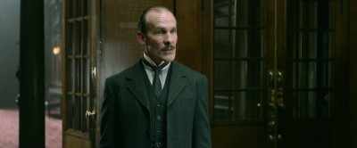 Lord Curzon has asked
to see Prince Faisal alone. - Born a King
