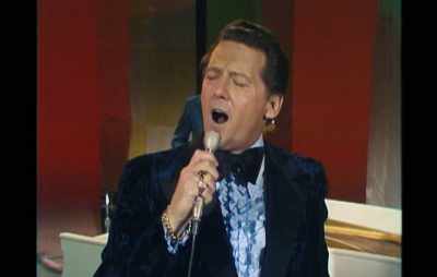 ♪ Lord, I let her slip away ♪ - Jerry Lee Lewis: Trouble in Mind