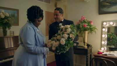 Lord knows, - Robin Roberts Presents: Mahalia