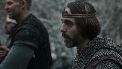 - Lord?
- We hold our position, - The Last Kingdom