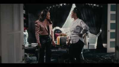 Loren and I don't exactly run in the same circle, - Twisted House Sitter 2