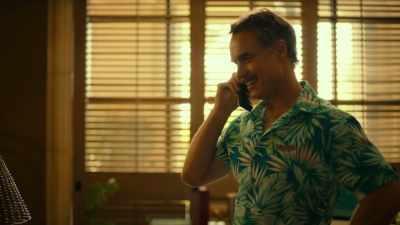 LORENZO: I
will call Randy Zeoli. - The White Lotus