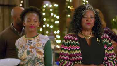 Loretta will collect the cookies
for judging. - A Sweet Christmas Romance