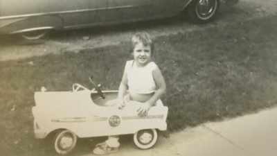 [Lori]
Scott was a disturbed kid
who liked to eat bugs. - Queen of Meth