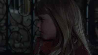 - Lorko's on that lever.
- I'll help. - Escape to Witch Mountain