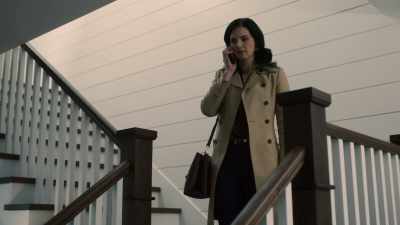 - Lorna, hi. It's me. - The Baby Swindler