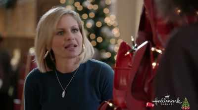 Lorna, this may not be
my dream job - A Shoe Addict's Christmas