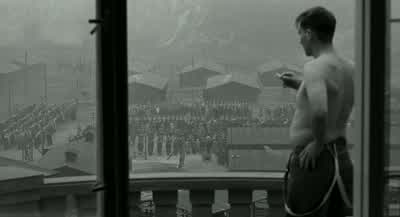 Los, los, Fünferreihen! - Schindler's List