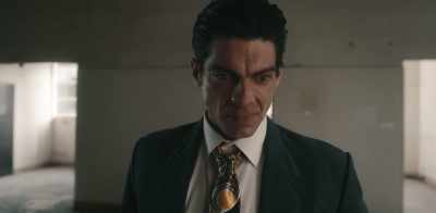 - Los voy a derribar
, a los dos. - Krays: Code of Silence