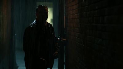 (LOUD CRASHING) - Gotham