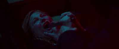 -[loud thud]
-[Elske groans] - Moloch