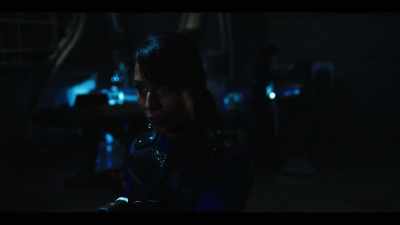 (loud thudding continues) - Star Trek: Discovery