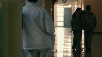 Louis: So it's a hospital - Louis Theroux: Life on the Edge