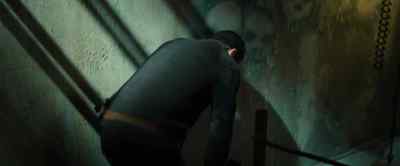 Louisa Clark, working for the Traynors. - Allegiant