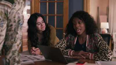Louisa: We've got a budget,
a realtor, a cab driver, - Swindler Seduction