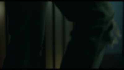 [Louise sighs] - Behind Her Eyes