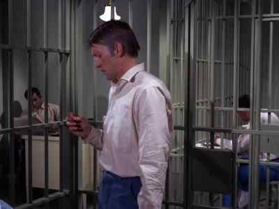 Lousy food. - Mission: Impossible