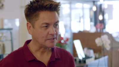 -Love cocktails. Yeah.
-[Yosh chuckles] - Human: The World Within