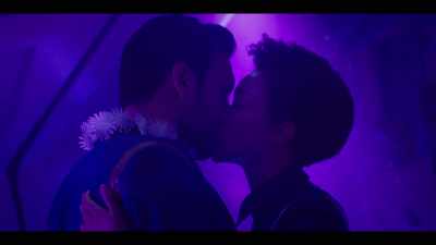 ♪ -Love and happiness - Star Trek: Discovery