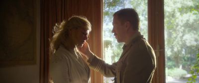 Love is lawless Don't go - Queen of the Desert
