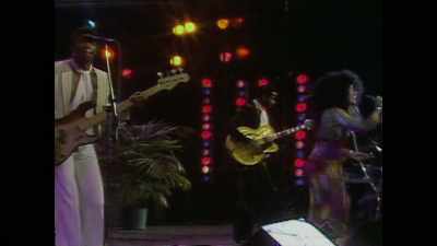 ♪ Love me right - Women Who Rock