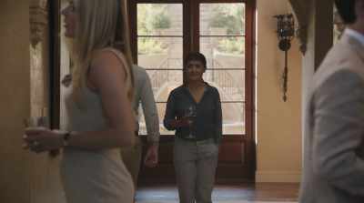 -Love your tunic.
-Thank you. It's Jenny bellane. - Beatriz at Dinner