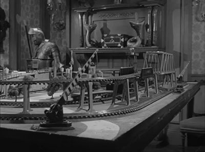 -Lovely day, isn't it?
-Yes. - The Addams Family