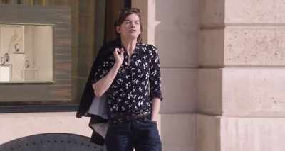 Lovers in Paris are like tourists, - I Am Not an Easy Man