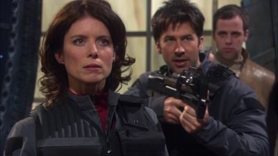 Lower your weapons. - Stargate Atlantis