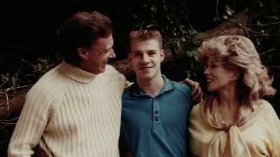 - Loyalty is huge in Auntie
Anne and Uncle Bill's mind. - The Cult of The Family